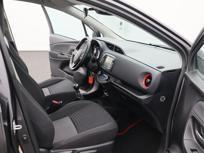 Toyota Yaris 1.5 VVT-i Design/ lage km/ zeer mooi!