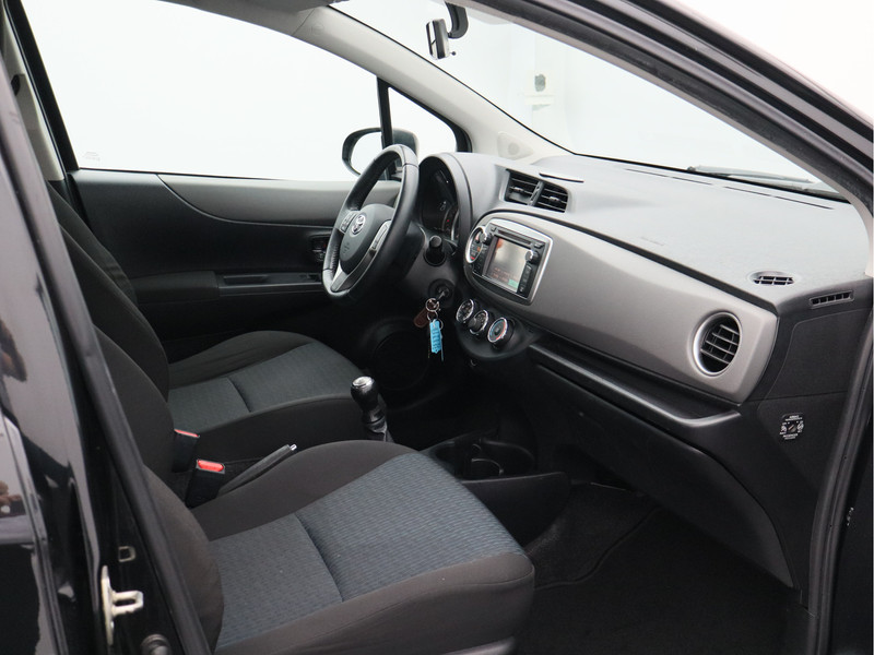 Toyota Yaris 1.0 VVT-i Aspiration/ airco/ achteruitrijcamera!