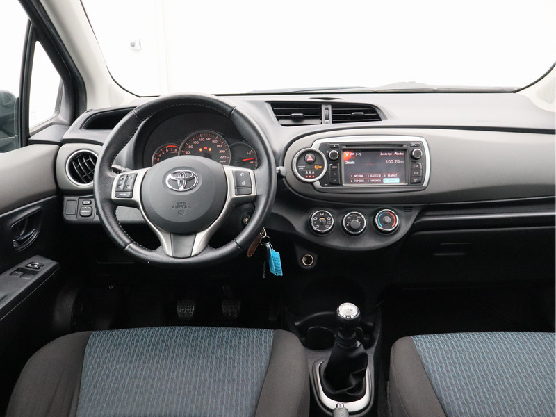 Toyota Yaris 1.0 VVT-i Aspiration/ airco/ achteruitrijcamera!