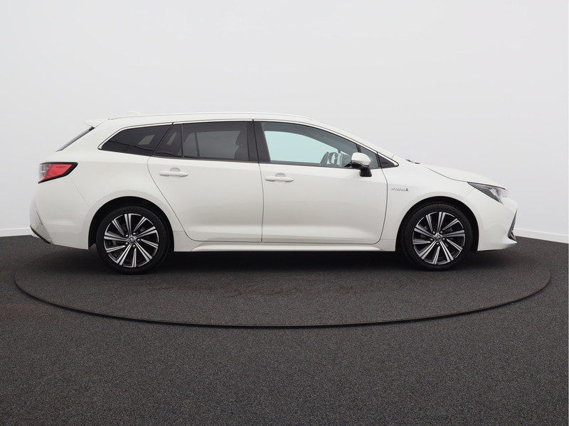 Toyota Corolla Touring Sports 1.8 Hybrid Dynamic/ lage km/ zeer mooi!