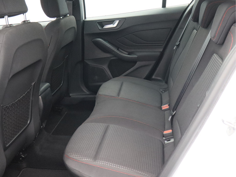Ford Focus 1.0 EcoBoost ST Line Business/ zeer mooi!