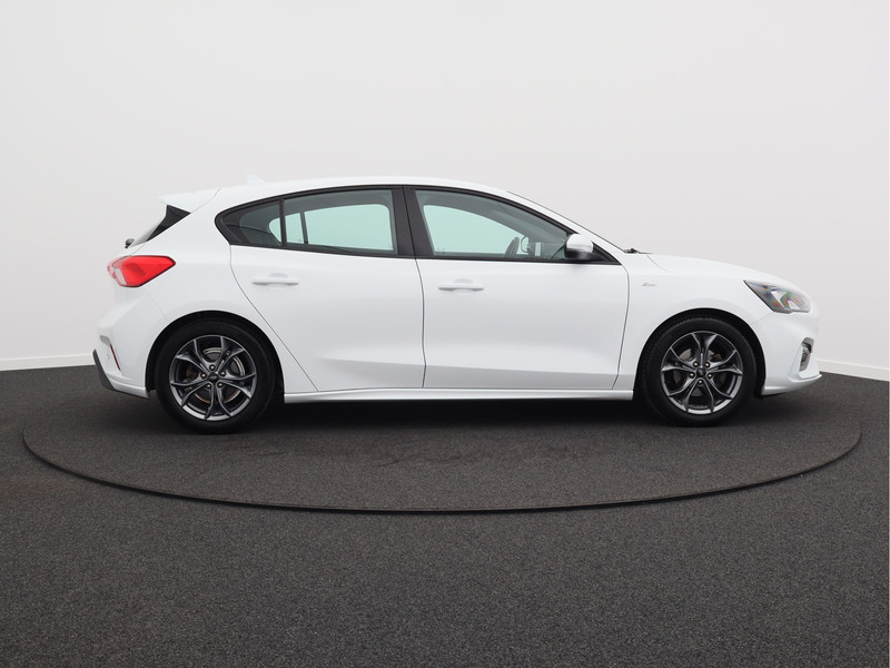 Ford Focus 1.0 EcoBoost ST Line Business/ zeer mooi!