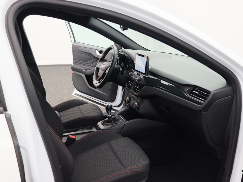 Ford Focus 1.0 EcoBoost ST Line Business/ zeer mooi!