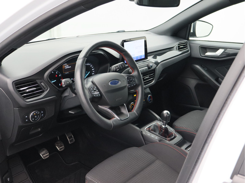 Ford Focus 1.0 EcoBoost ST Line Business/ zeer mooi!