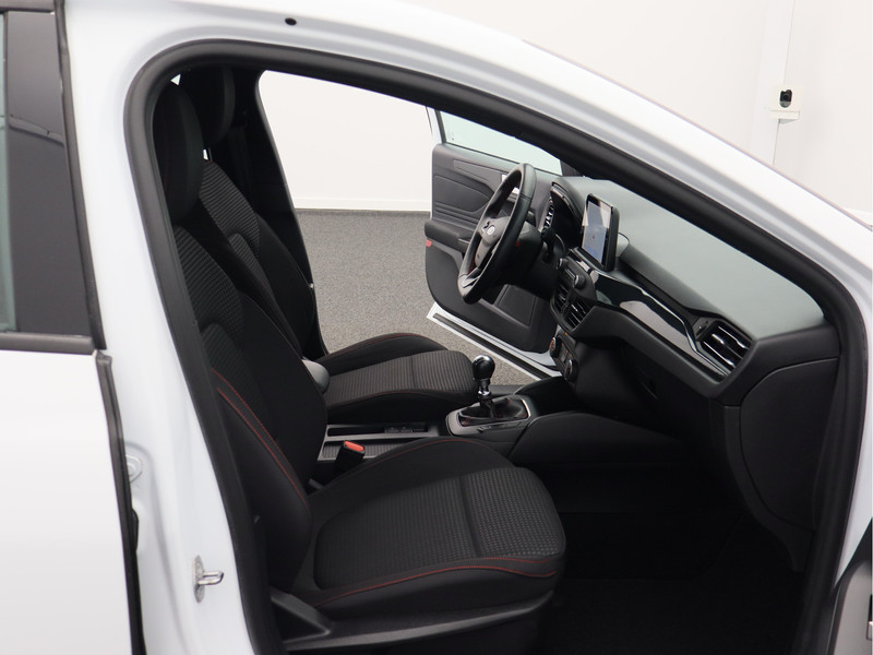 Ford Focus 1.0 EcoBoost ST Line Business/ zeer mooi!