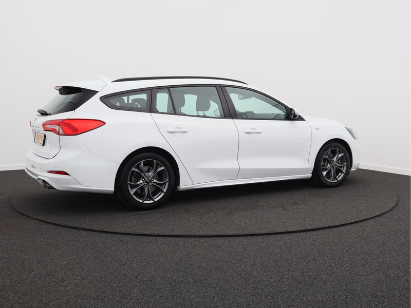 Ford Focus Wagon 1.0 EcoBoost ST Line Business/ lage km!