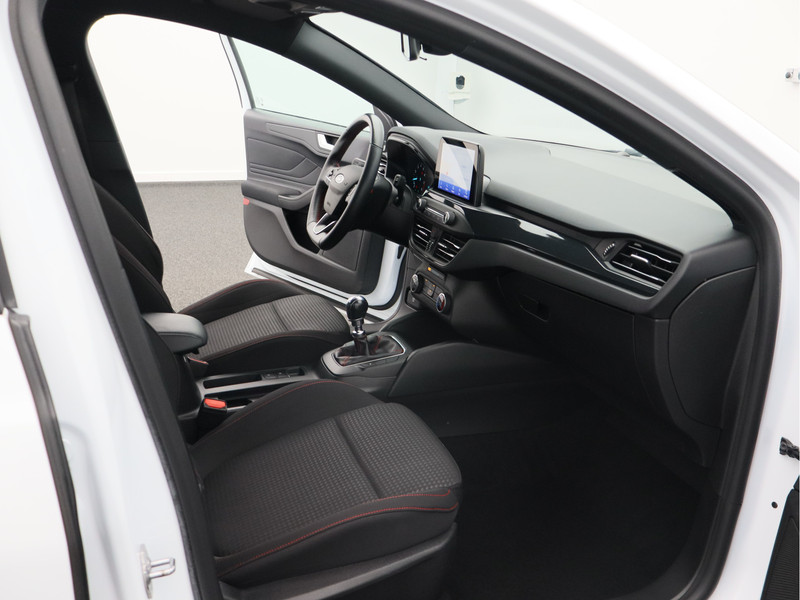 Ford Focus Wagon 1.0 EcoBoost ST Line Business/ lage km!
