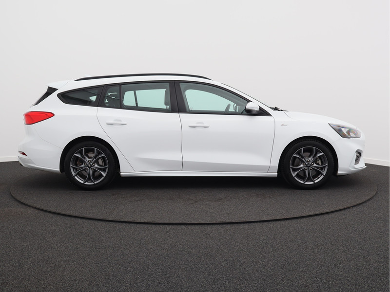 Ford Focus Wagon 1.0 EcoBoost ST Line Business/ lage km!