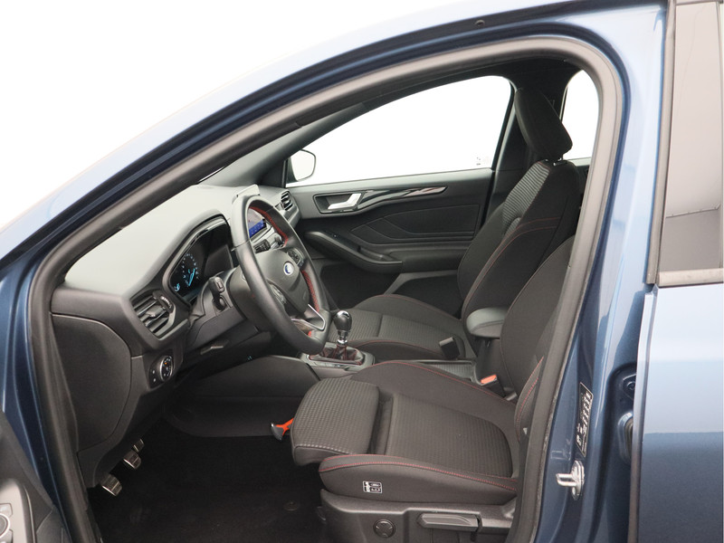 Ford Focus 1.0 EcoBoost Hybrid ST Line Business/ zeer mooi!