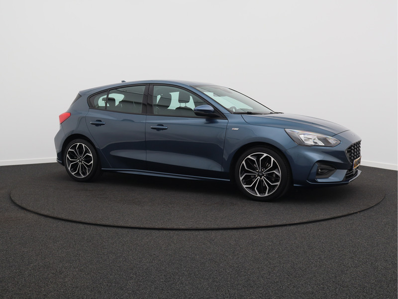 Ford Focus 1.0 EcoBoost Hybrid ST Line Business/ zeer mooi!