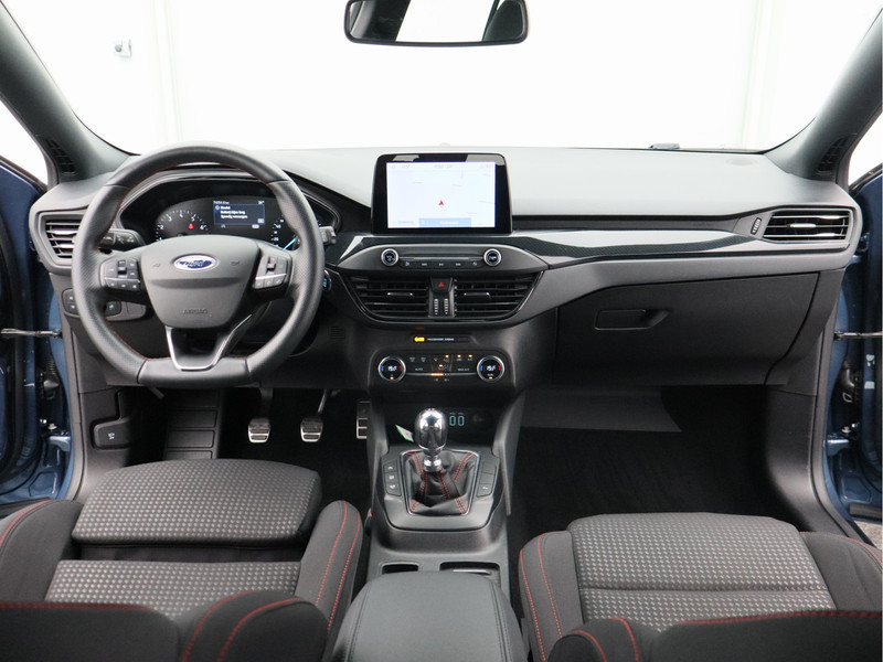 Ford Focus 1.0 EcoBoost Hybrid ST Line Business/ zeer mooi!