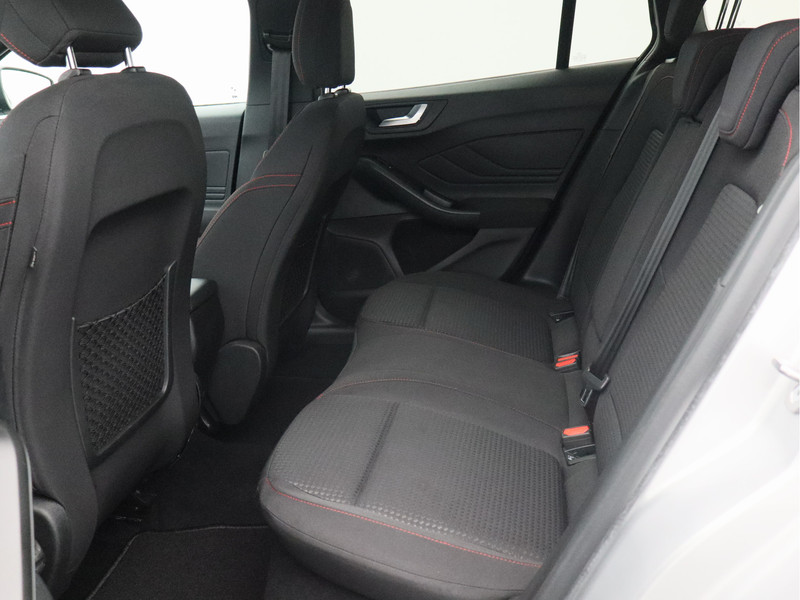 Ford Focus Wagon 1.0 EcoBoost Hybrid ST Line X Business/ zeer mooi