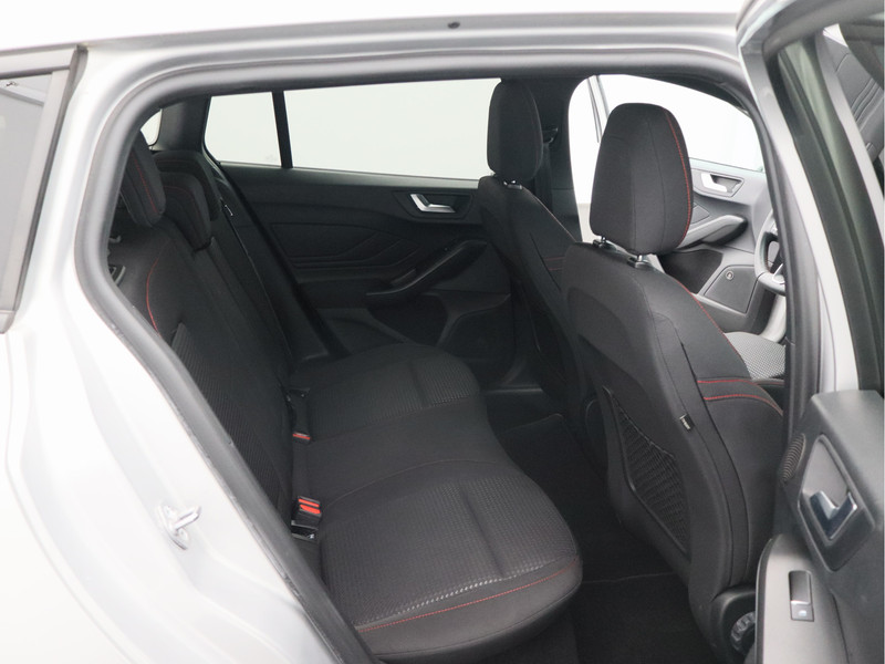 Ford Focus Wagon 1.0 EcoBoost Hybrid ST Line X Business/ zeer mooi