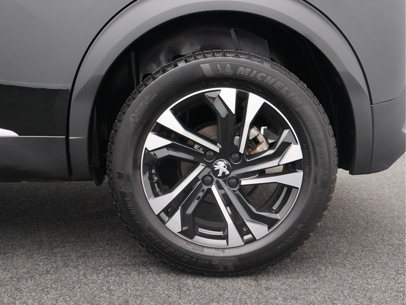 Peugeot 2008 1.2 PureTech Allure/ lage km/ achteruitrijcamera!