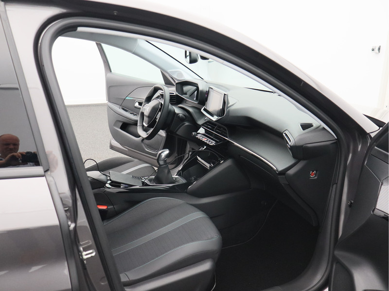 Peugeot 208 1.2 PureTech Allure Pack/ lage km/ compleet!