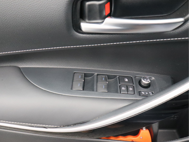 Toyota Corolla Touring Sports 1.8 Hybrid Dynamic/ lage km/ zeer mooi!