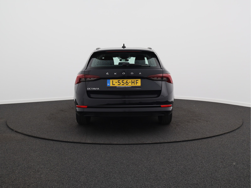 Škoda Octavia Combi 1.0 TSI Business Edition/ lage km/ zeer mooi!