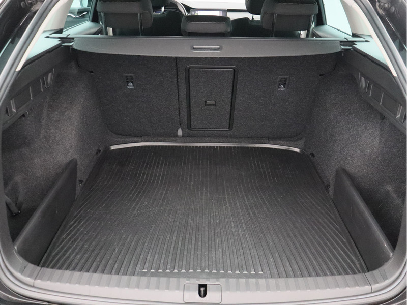 Škoda Octavia Combi 1.0 e-TSI Business Edition Plus/ automaat/ zeer mooi!