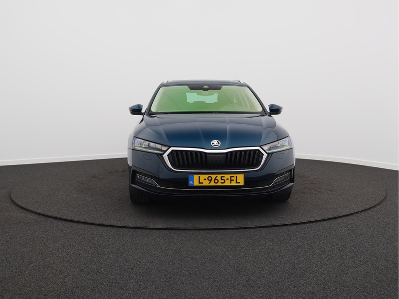 Škoda Octavia Combi 1.0 e-TSI Business Edition Plus/ schuifdak/ trekhaak!