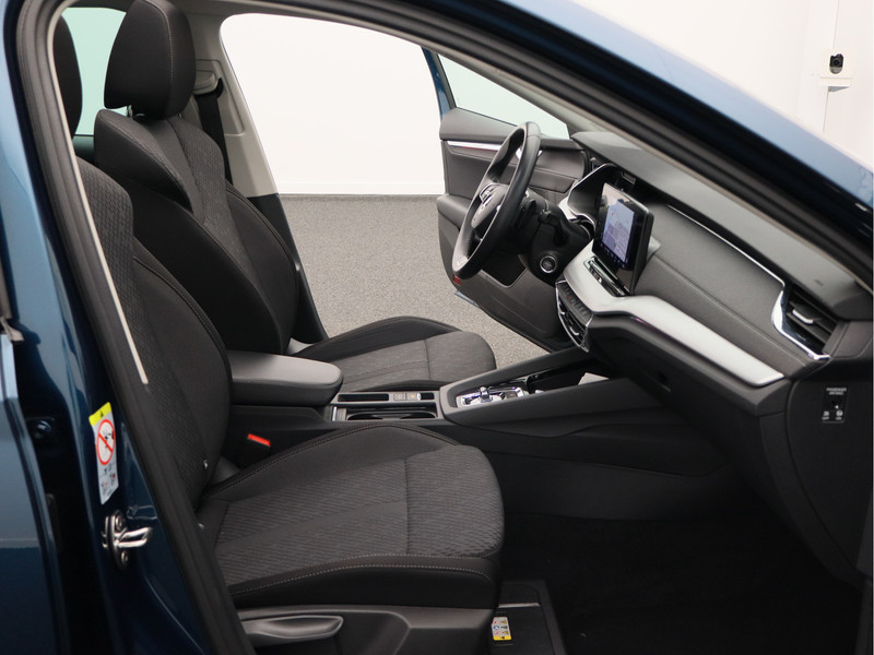 Škoda Octavia Combi 1.0 e-TSI Business Edition Plus/ schuifdak/ trekhaak!