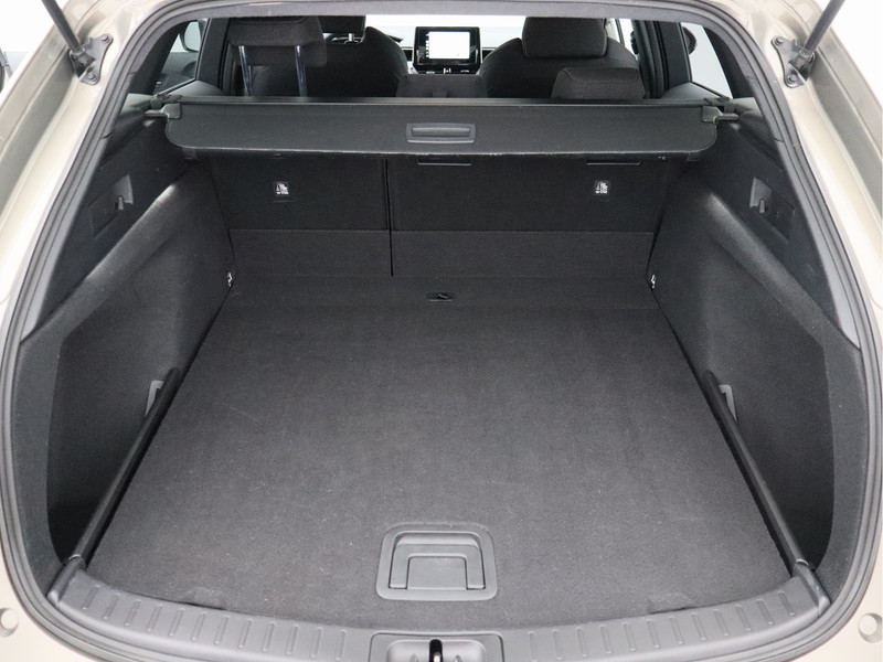 Suzuki Swace 1.8 Hybrid Style/ compleet/ trekhaak!