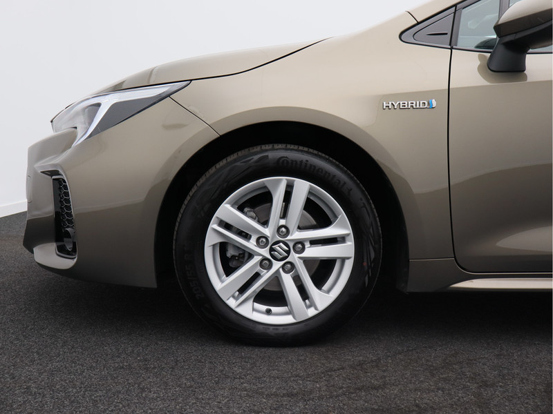 Suzuki Swace 1.8 Hybrid Style/ compleet/ trekhaak!