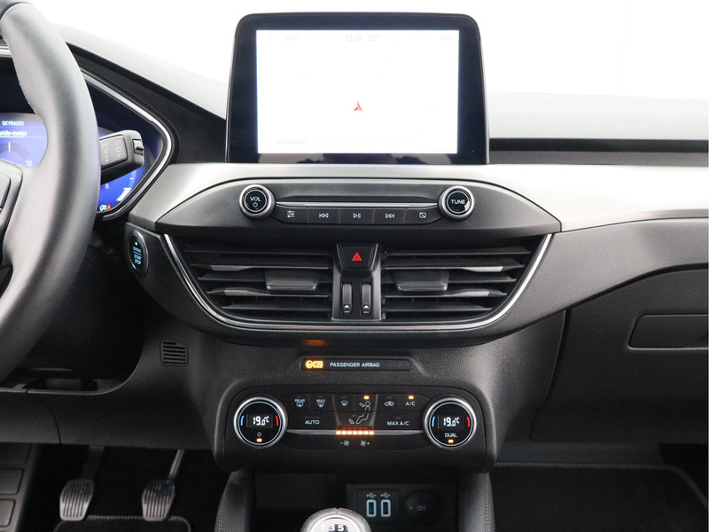 Ford Focus Wagon 1.0 EcoBoost Hybrid Titanium X Business/ compleet!