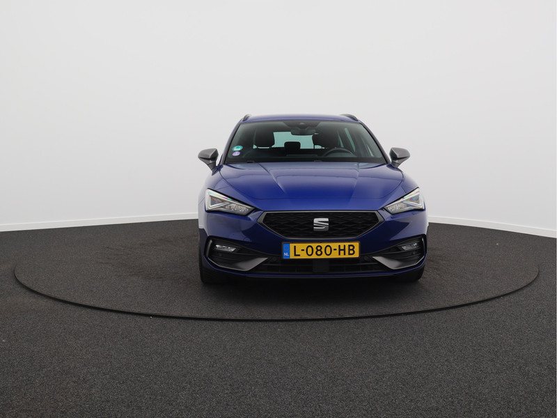SEAT Leon Sportstourer 1.5 eTSI FR Business Intense/ lage km/ trekhaak!