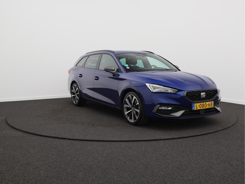 SEAT Leon Sportstourer 1.5 eTSI FR Business Intense/ lage km/ trekhaak!