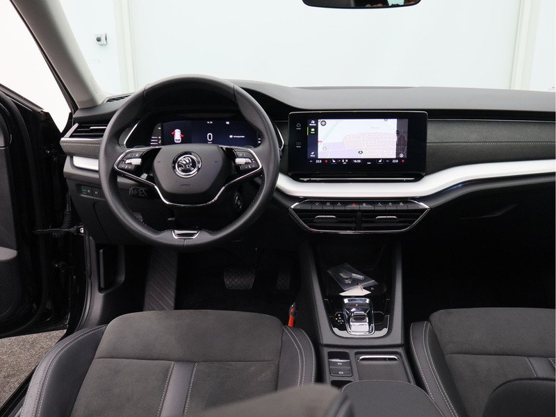 Škoda Octavia Combi 1.5 e-TSI Business Edition Plus/ automaat/ schuifdak!