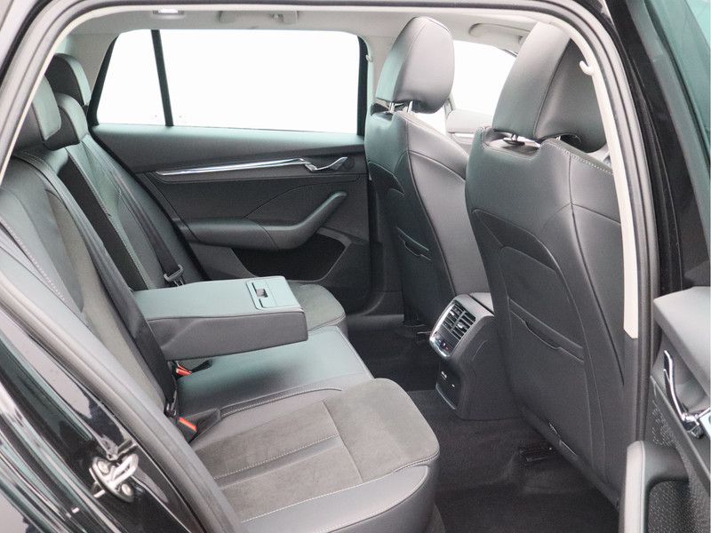 Škoda Octavia Combi 1.5 e-TSI Business Edition Plus/ automaat/ schuifdak!