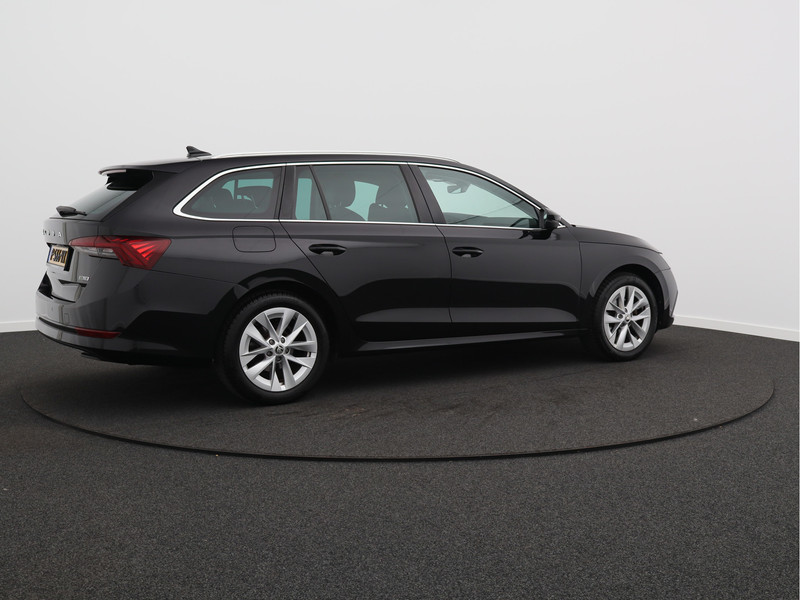 Škoda Octavia Combi 1.5 e-TSI Business Edition Plus/ automaat/ schuifdak!