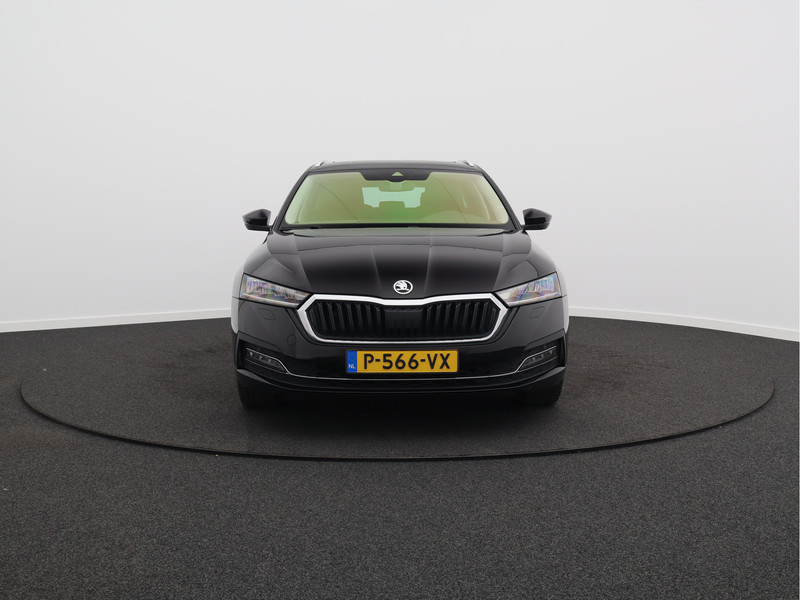 Škoda Octavia Combi 1.5 e-TSI Business Edition Plus/ automaat/ schuifdak!