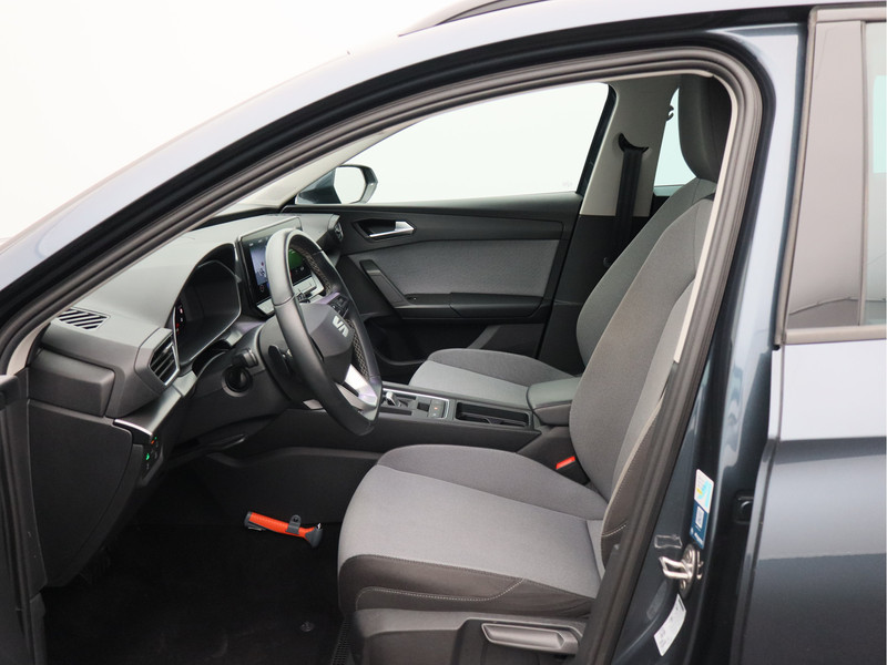 SEAT Leon Sportstourer 1.0 eTSI Style Business Intense/ automaat!