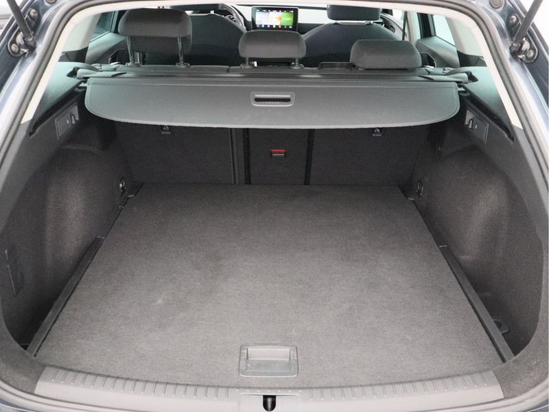 SEAT Leon Sportstourer 1.0 eTSI Style Business Intense/ automaat!