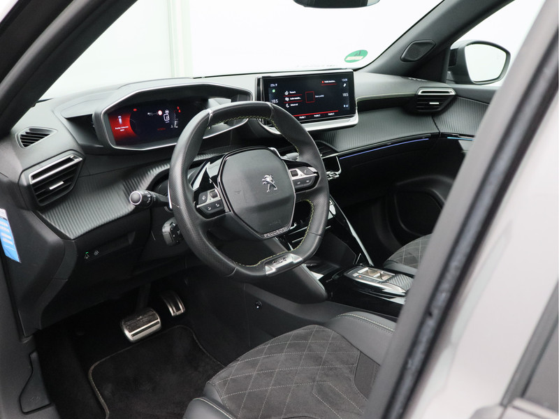Peugeot 2008 1.2 PureTech GT/ automaat/ lage km/ trekhaak!