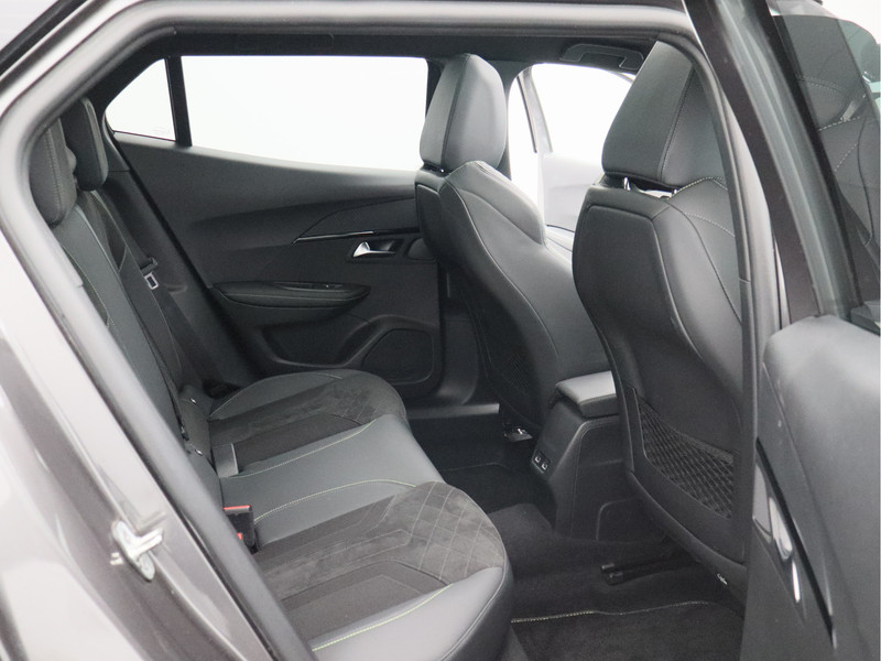 Peugeot 2008 1.2 PureTech GT/ automaat/ lage km/ trekhaak!