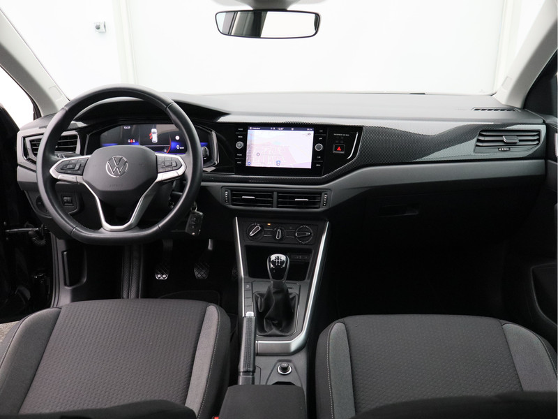 Volkswagen Polo 1.0 TSI Life/ PDC/ LMV/ Zeer mooi!