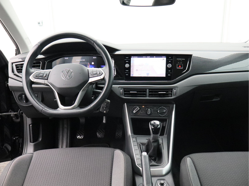 Volkswagen Polo 1.0 TSI Life/ PDC/ LMV/ Zeer mooi!