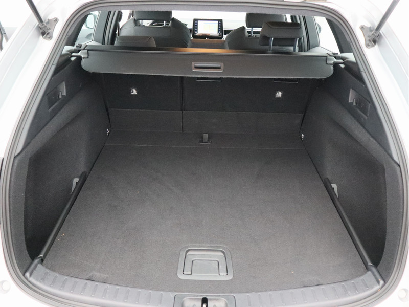 Toyota Corolla Touring Sports 1.8 Hybrid Active/ lage km/ zeer mooi!