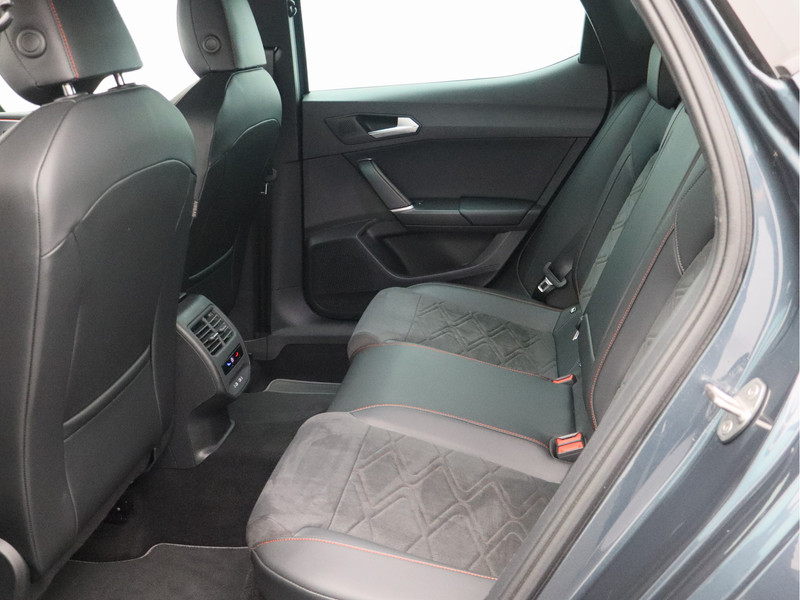 SEAT Leon 1.0 TSI FR Business Intense/ lage km/ zeer mooi!