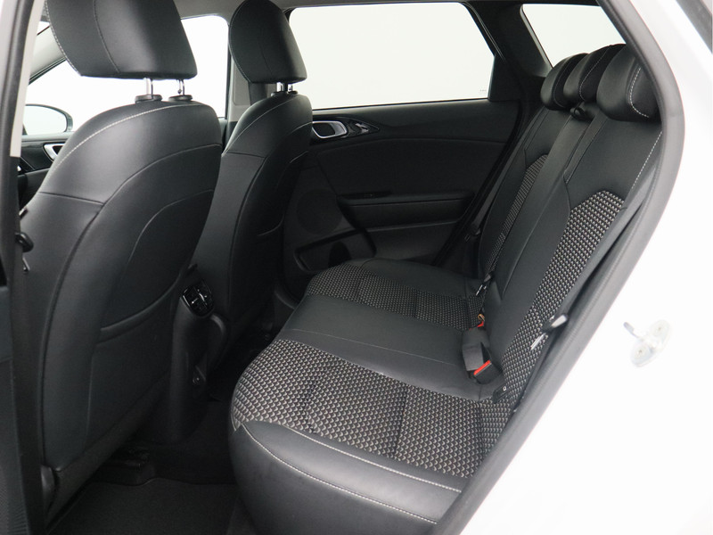 Kia Ceed Sportswagon 1.5 T-GDi DynamicPlusLine/ lage km/ trekhaak!