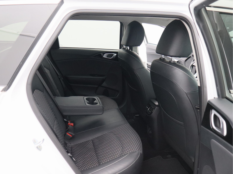 Kia Ceed Sportswagon 1.5 T-GDi DynamicPlusLine/ lage km/ trekhaak!