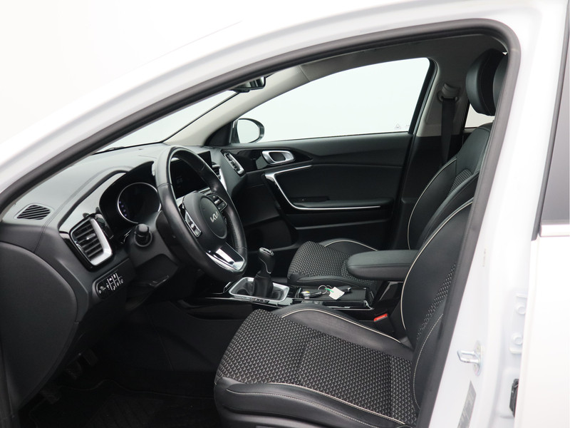 Kia Ceed Sportswagon 1.5 T-GDi DynamicPlusLine/ lage km/ trekhaak!