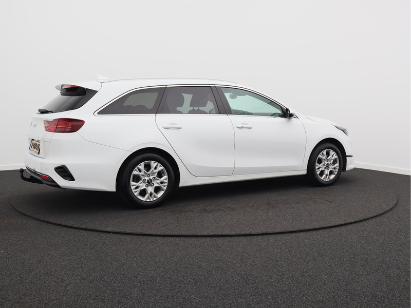 Kia Ceed Sportswagon 1.5 T-GDi DynamicPlusLine/ lage km/ trekhaak!
