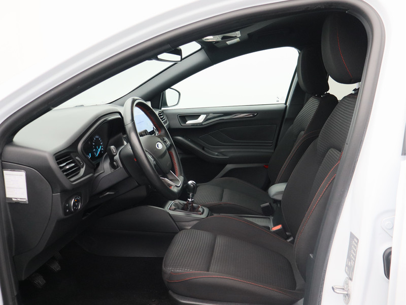 Ford Focus Wagon 1.0 EcoBoost Hybrid ST Line/ trekhaak/ compleet!