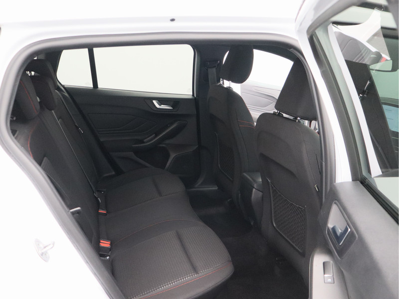 Ford Focus Wagon 1.0 EcoBoost Hybrid ST Line/ trekhaak/ compleet!