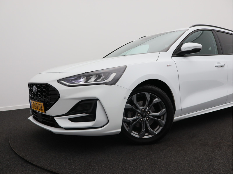 Ford Focus Wagon 1.0 EcoBoost Hybrid ST Line/ trekhaak/ compleet!