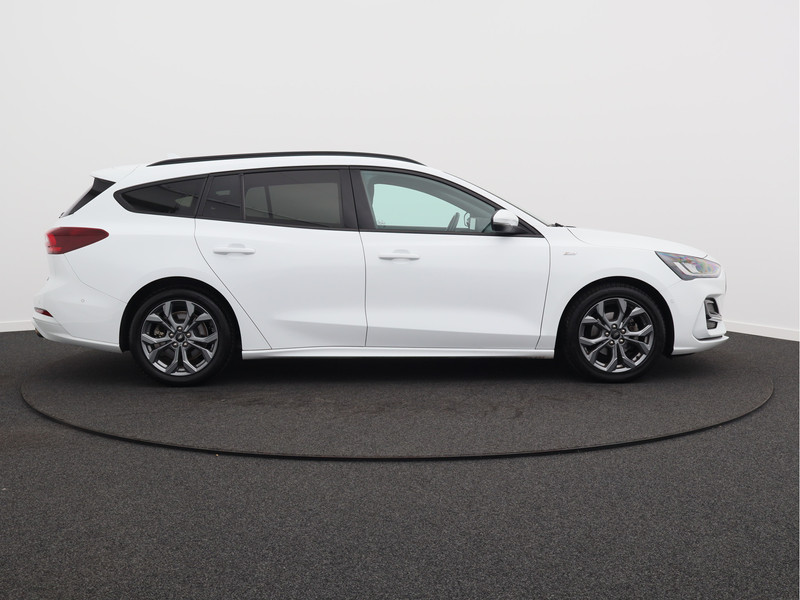 Ford Focus Wagon 1.0 EcoBoost Hybrid ST Line/ trekhaak/ compleet!