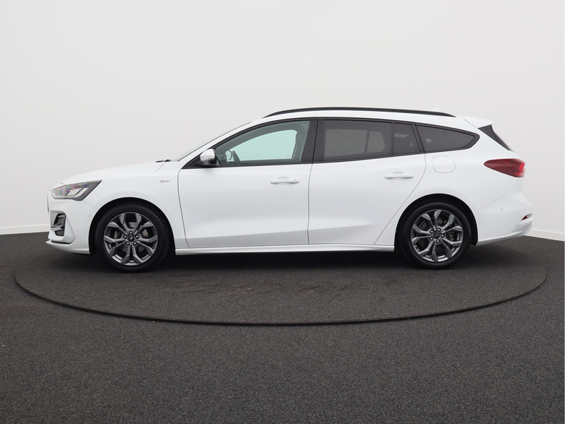 Ford Focus Wagon 1.0 EcoBoost Hybrid ST Line/ trekhaak/ compleet!